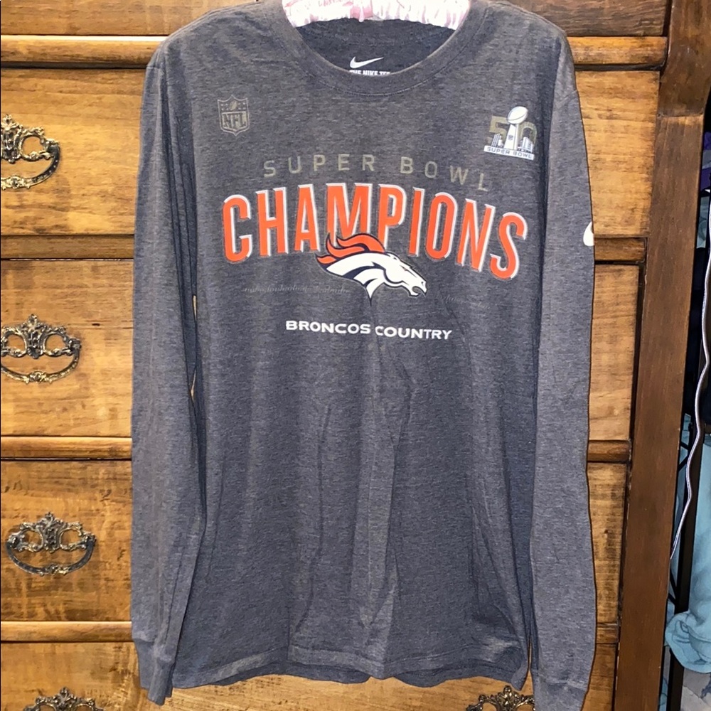 Denver Broncos Superbowl 50 Champions L/S Tee Size Small
